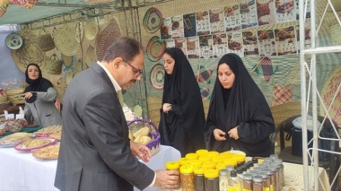 حضور معاون پژوهشی مرکز تحقیقات و آموزش کشاورزی خوزستان در جشنواره «نخل و تالاب» شادگان